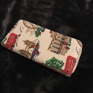 British Bus London Uk Wallet zips NWOT